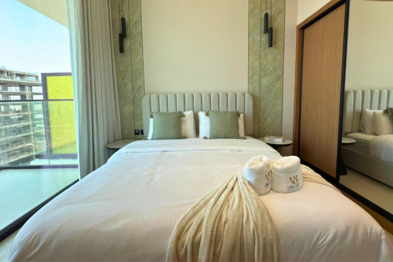 1 Bedroom Binghatti Amber, Jumeirah Village Circle Dubai