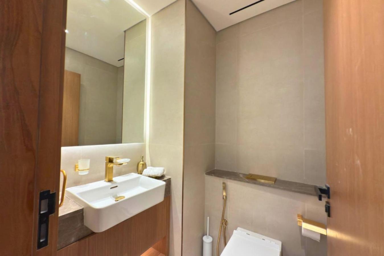 1 Bedroom Binghatti Amber, Jumeirah Village Circle *